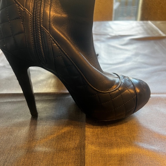 Chanel one high boots - Picture 3 of 4